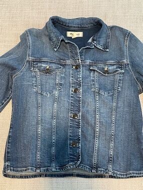 Madewell women’s Indigo Denim button up long sleeved shirt